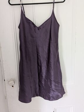 La SENZA Satin V-Neck Chemise in Deep Purple